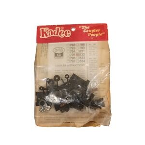 Kadee #832 G Scale Large Offset Couplers with Swinging Gearboxes, 1 pair NOS‎